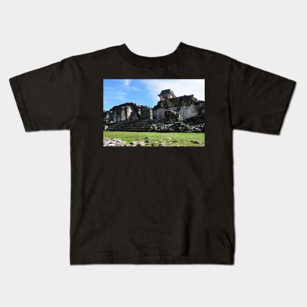 Mexique - Palenque, site Maya Kids T-Shirt by franck380